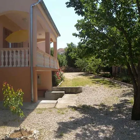 Rovanjska/paklenica Riviera 6794 Apartmán