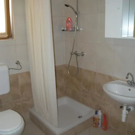 Apartment Rovanjska/paklenica Riviera 6794 Rovanjska